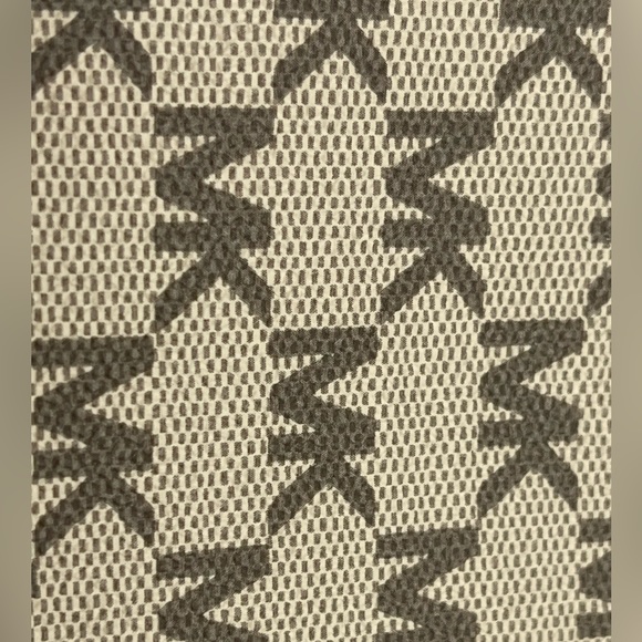 Michael Kors Signature Logo Pull Chain Belt Bag - Picture 12 of 13